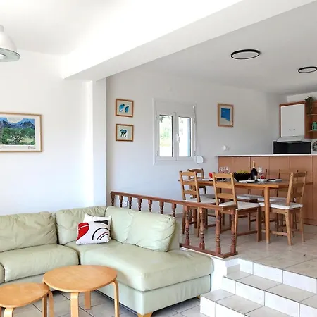 Aquarius Kefalonia * Pesádha