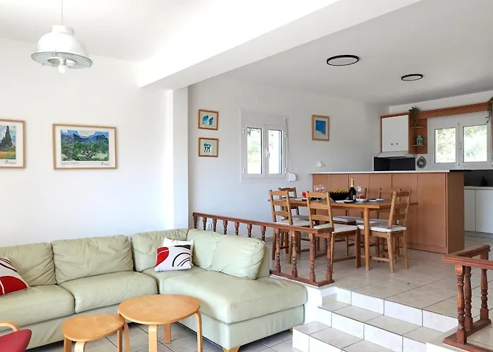 Aquarius Kefalonia * Pesádha